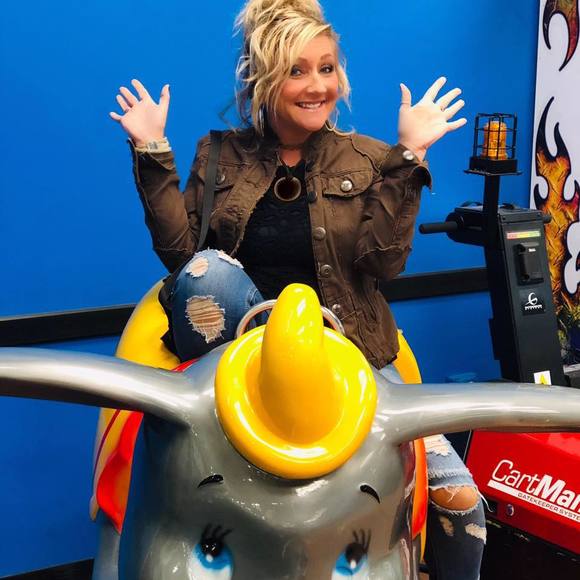 Meet your Posher, Michelle - Picture 1 of 1